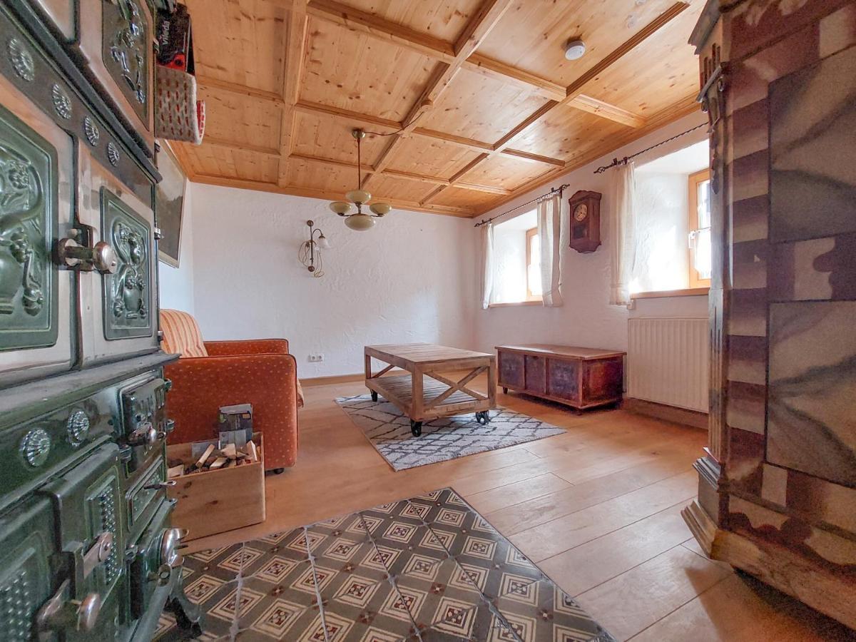 400Qm Bayerische Villa 2500Qm Uneinsehbarer Garten In Beliebter Urlaubsregion フライウング エクステリア 写真